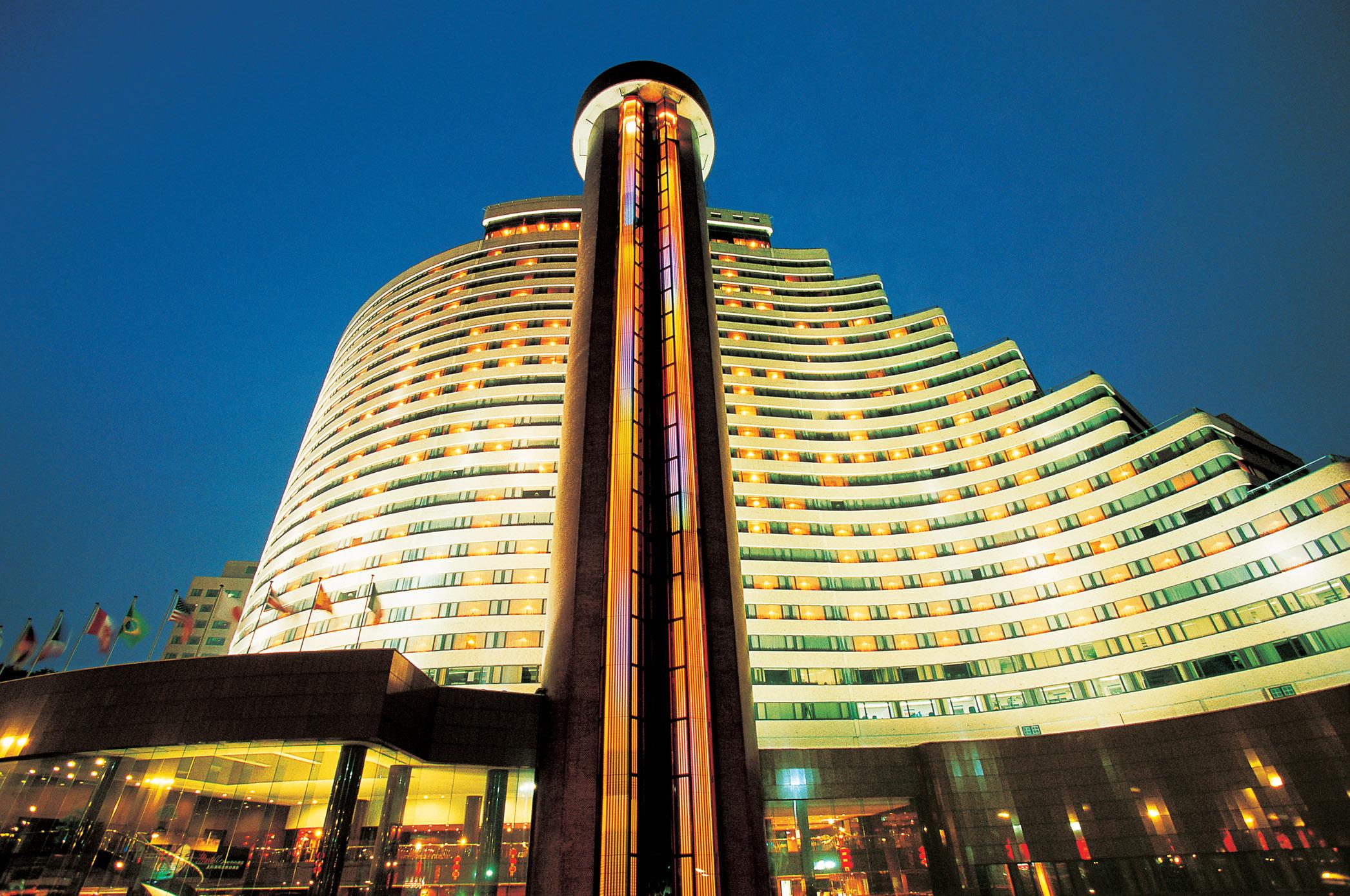 Hua Ting Hotel And Towers Шанхай Екстериор снимка
