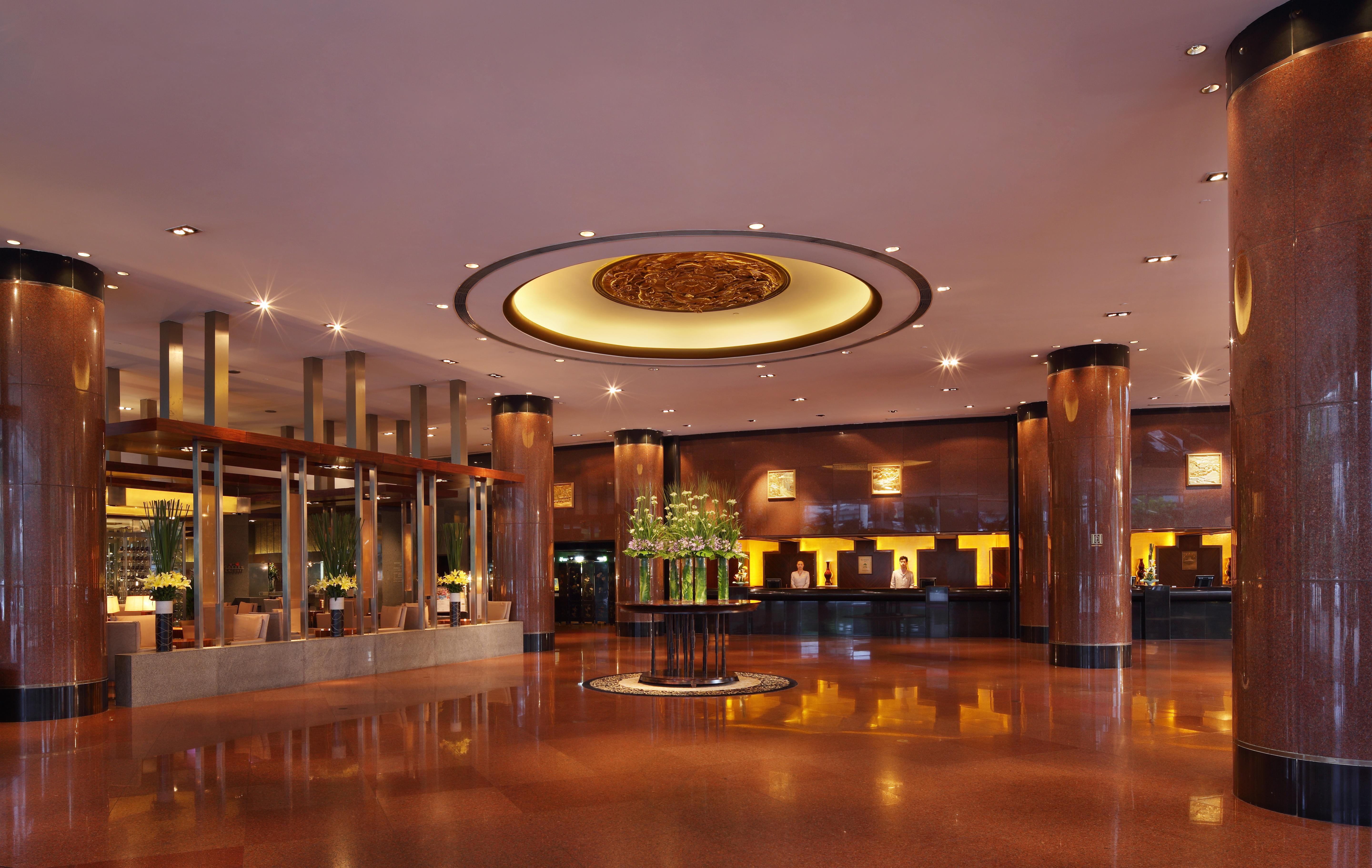 Hua Ting Hotel And Towers Шанхай Екстериор снимка